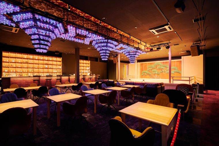 アートアクアリウム美術館のカフェスペース