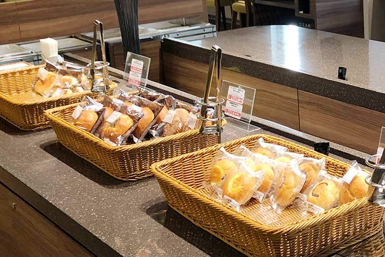 焼きたてパンが人気の「京王プレッソイン」での食事