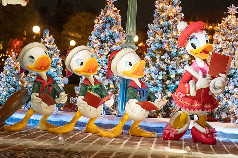 東京ディズニーランド　ディズニークリスマス ミッキー