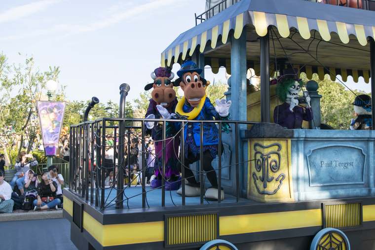 東京ディズニーランド 　ハロウィーンショー「スプーキー“Boo!”パレード」