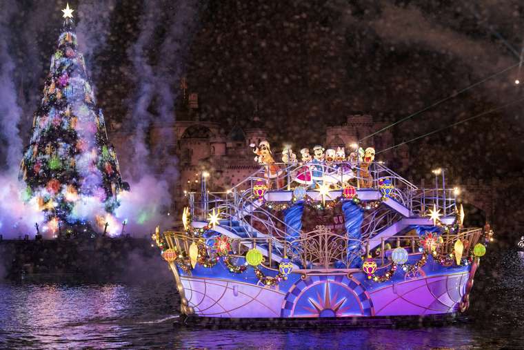 東京ディズニーシー　ショー　「カラー・オブ・クリスマス」