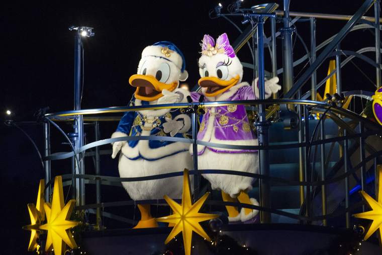 東京ディズニーシー　ショー　「カラー・オブ・クリスマス」