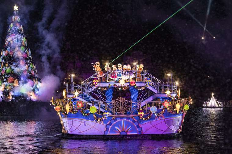 東京ディズニーシー　ショー　「カラー・オブ・クリスマス」