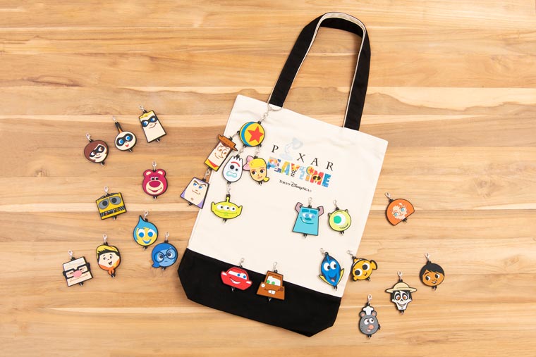 チャーム　トートバッグ