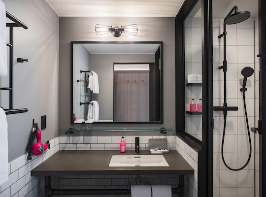  モクシー東京錦糸町（マリオットグループ）