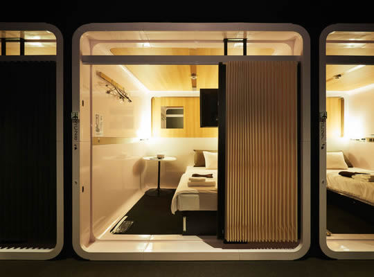 ファーストキャビン（ＦＩＲＳＴ　ＣＡＢＩＮ）京橋