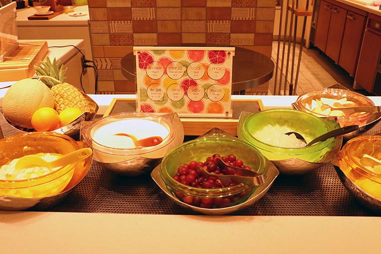 ヴィータ ダイニングでフルーツ