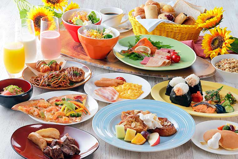 朝食ビュッフェでは大阪名物『ミックスジュース』