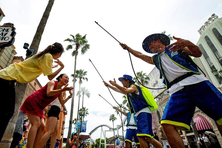 USJ クールミストをぶっ放す「クールクルー」