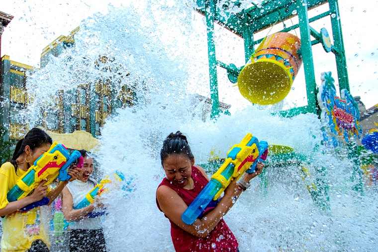 USJ「360°ビショ濡れ！特別エリア」