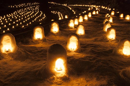 湯西川温泉 かまくら祭
