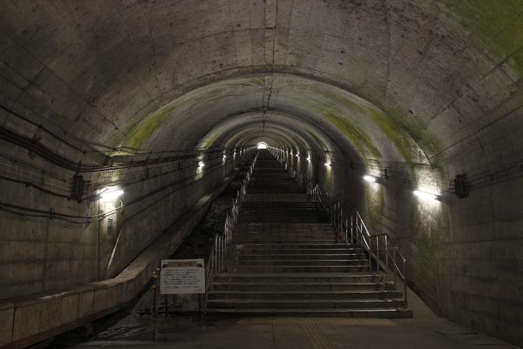 水上温泉郷　土合駅