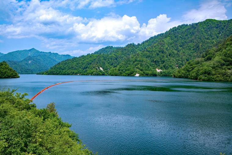水上温泉郷　矢木沢ダム（奥利根湖）