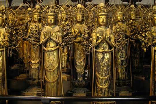 京都府京都市  三十三間堂「春桃会」