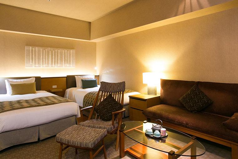 庭のホテル 東京