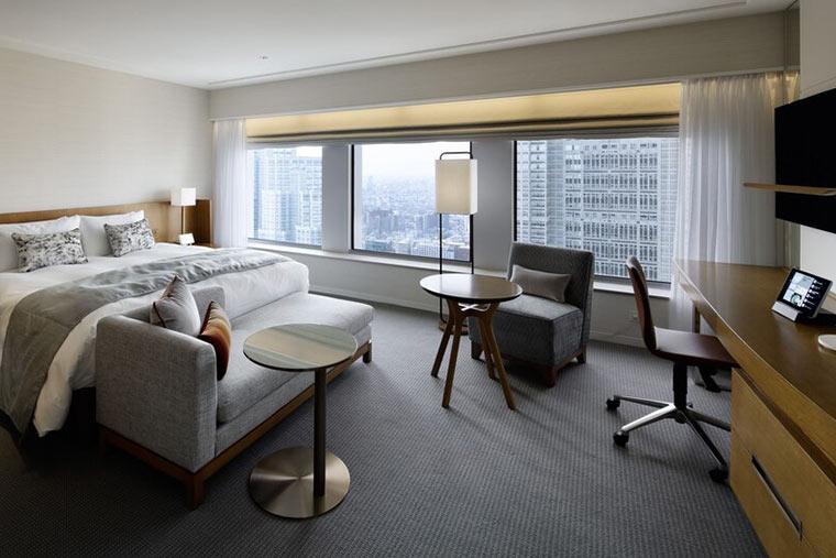 京王プラザホテル