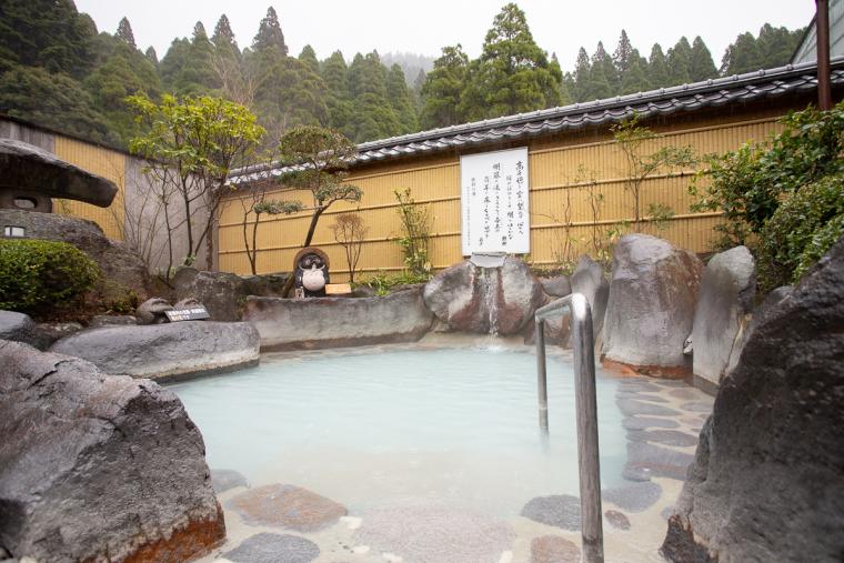 霧島ホテル　硫黄谷庭園大浴場