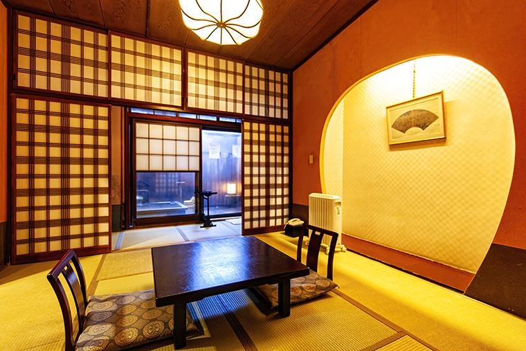 草津温泉の老舗旅館「奈良屋」　貸切風呂