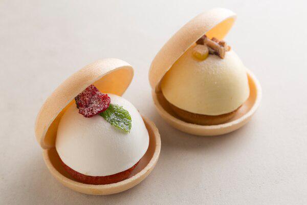 坂ノ上の最中（定山渓翠山亭ホテル内）