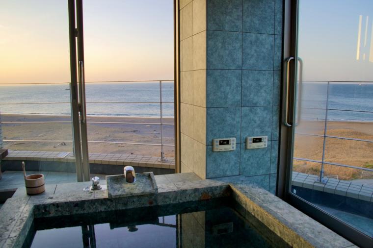 夢紡ぎの宿 ⽉の渚　部屋