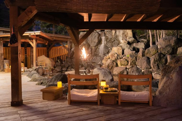 定山渓温泉 ぬくもりの宿 ふる川　定山の森ナイトラウンジ