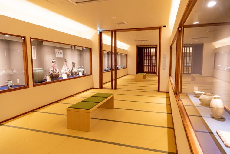 定山渓温泉 ぬくもりの宿 ふる川　東洋古美術 中島文庫