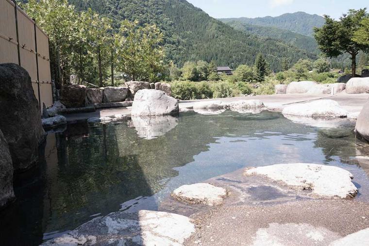 絶景と露天風呂のパラダイス！岐阜・奥飛騨温泉郷へ