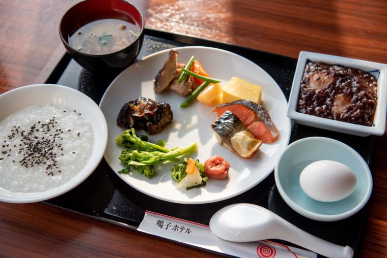 七色に変化する名湯を求め「鳴子ホテル」で過ごすしっとり温泉女子旅