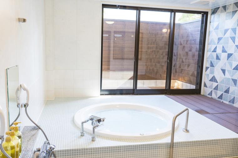 廃校内とは思えない貸し切り風呂