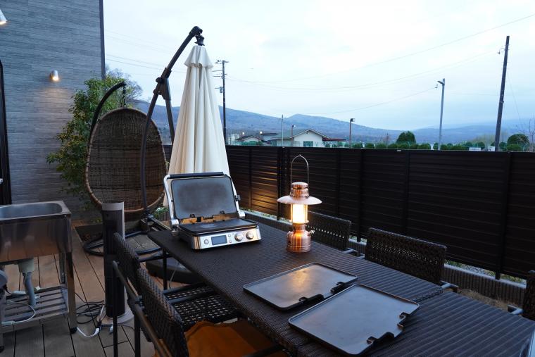 ウッドデッキでのBBQ