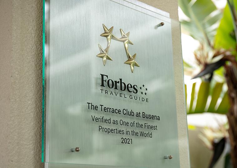 ザ・テラスクラブ　アット　ブセナ　フォーブストラベルガイド