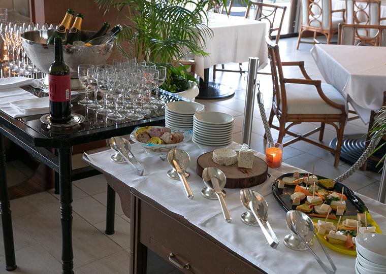 ザ・テラスクラブ　アット　ブセナ　ライブラリー＆ラウンジ