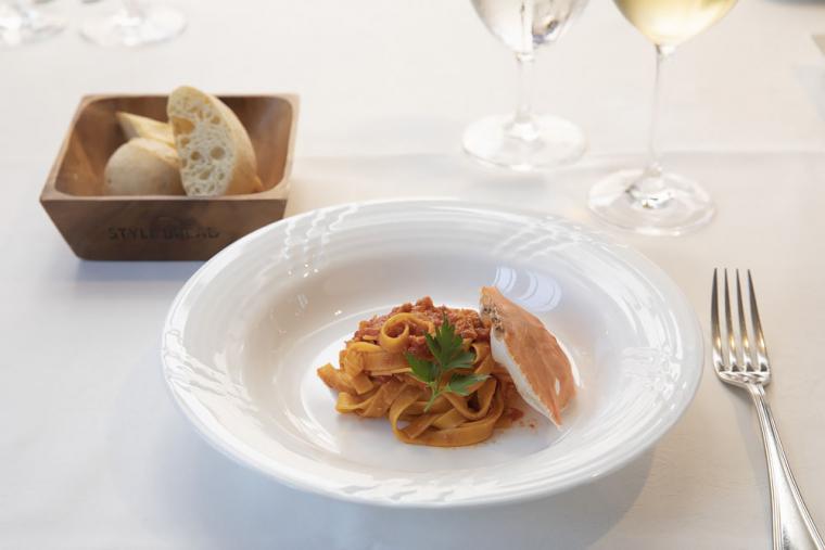 タリアテッレ 渡り蟹のトマトソース