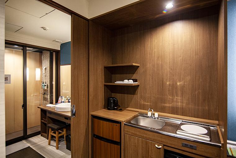 草津温泉で「暮らすように泊まる」モダンな素泊まり宿「源泉一乃湯」