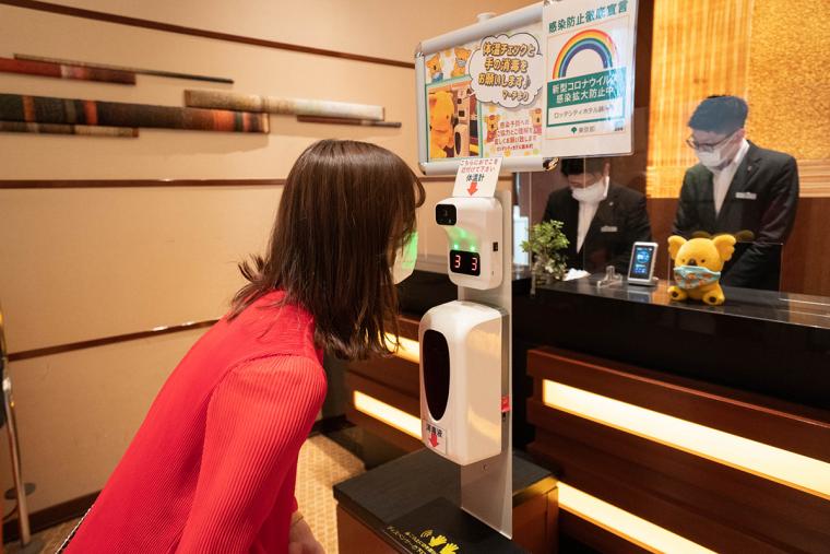 お菓子詰め放題や限定スイーツなど、コアラのマーチづくしの滞在を