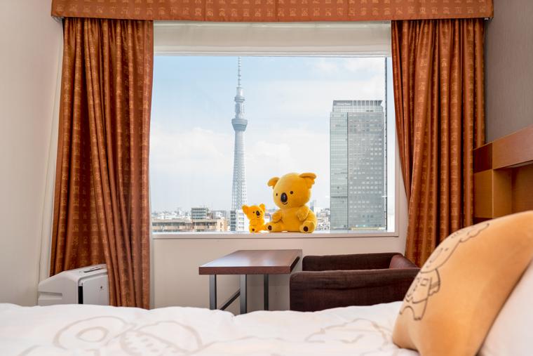 お菓子詰め放題や限定スイーツなど、コアラのマーチづくしの滞在を