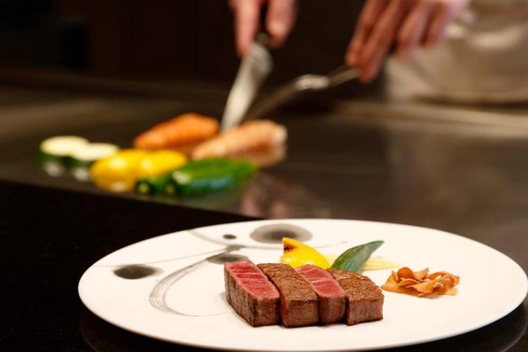 ホテルオークラ神戸 鉄板焼さざんか