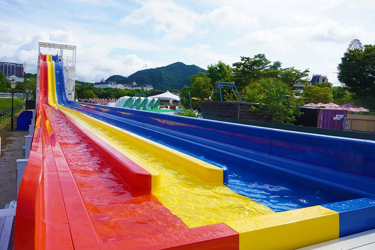 ハウステンボス　ガーデンプール　スライダー