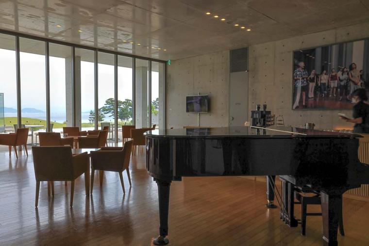 ベネッセハウス 直島 ラウンジ