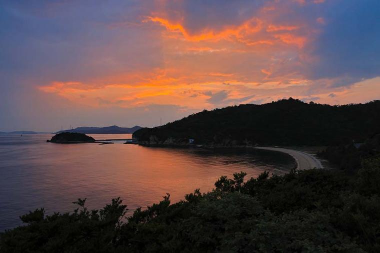 ベネッセハウス 直島 夕日
