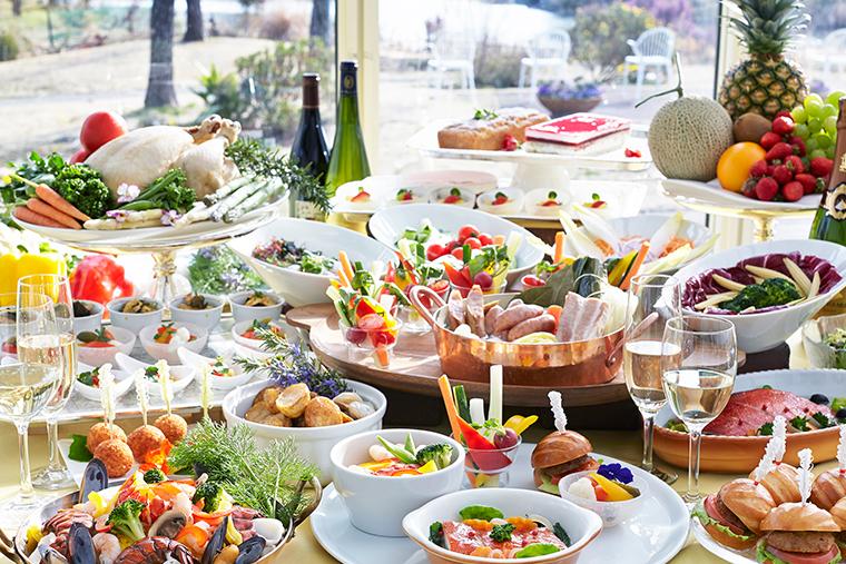 フォレストヴィラ　トロティネ　ディナーブッフェ