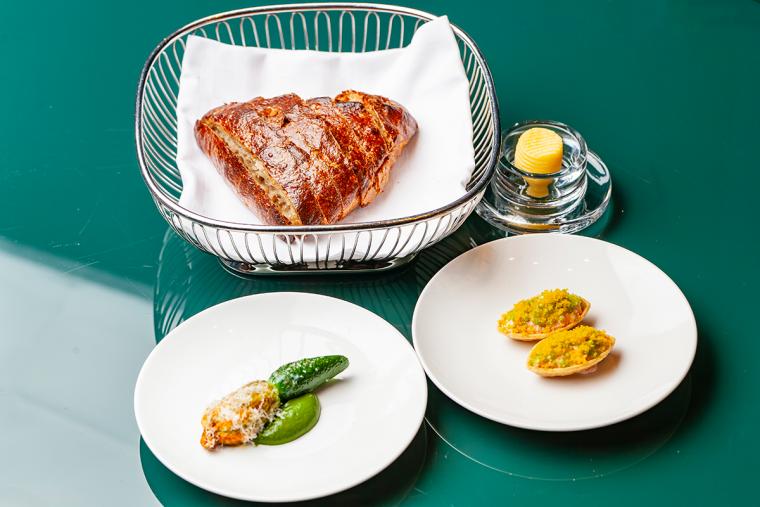 フォーシーズンズ丸の内 東京　メゾン マルノウチ