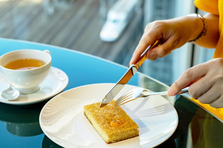 フォーシーズンズ丸の内 東京　アフタヌーンティー