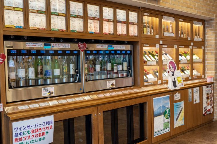 山梨・石和温泉から行ける！朝採れフルーツパフェを楽しめるカフェ