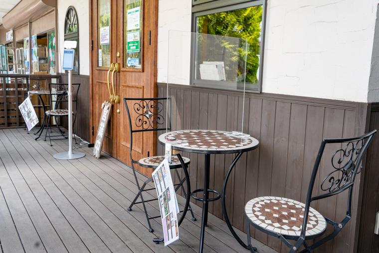 山梨・石和温泉から行ける！朝採れフルーツパフェを楽しめるカフェ