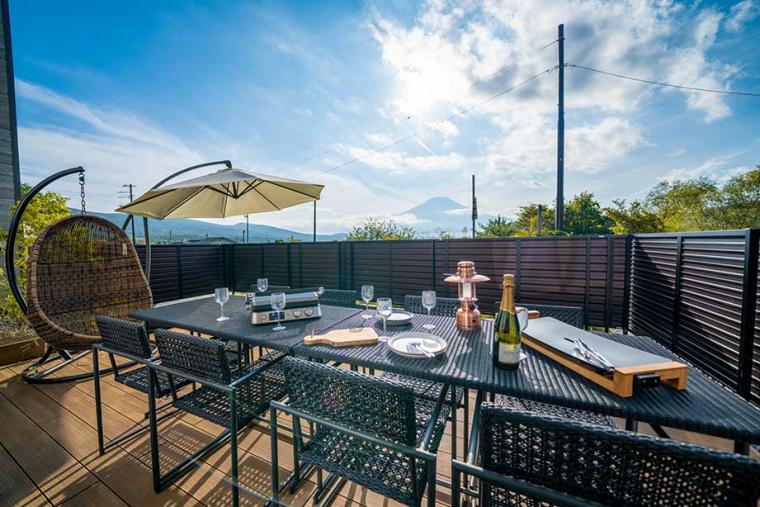 Ｒａｋｕｔｅｎ　ＳＴＡＹ　ＶＩＬＬＡ　富士山中湖