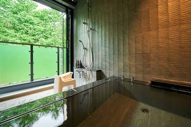 2021年7月開業！箱根で「客室半露天＆足湯」を貸切！源泉かけ流しのリゾートヴィラ