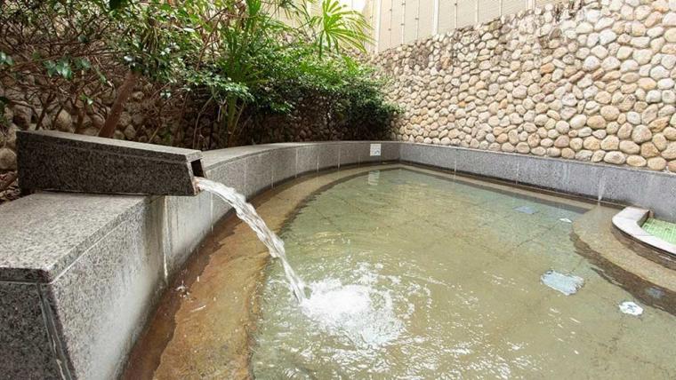 天然温泉 河内長野荘 露天風呂