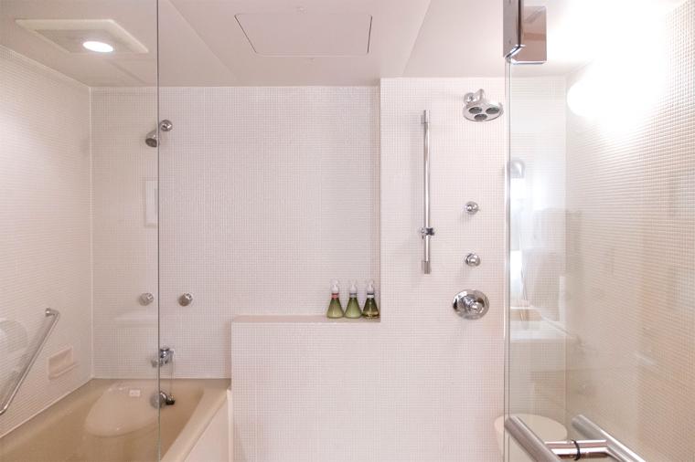 扉温泉 明神館 川の流れに耳を澄まして。客室「お鷹棟 洋室」