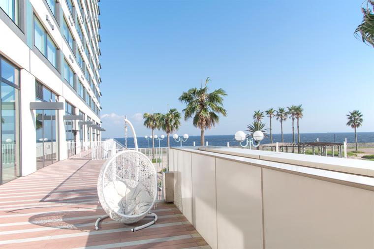 東京ベイ東急ホテル ホテルの映えスポットで写真撮影